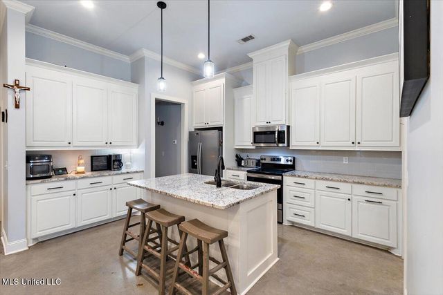 144 Porter Ridge Drive, Canton, MS 39046