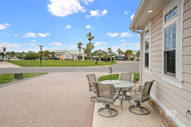 11943 Gateway Drive, Elberta, AL 36530