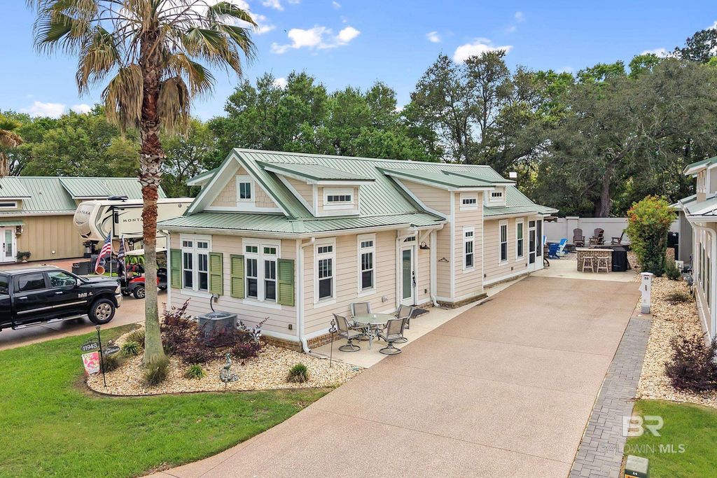 11943 Gateway Drive, Elberta, AL 36530