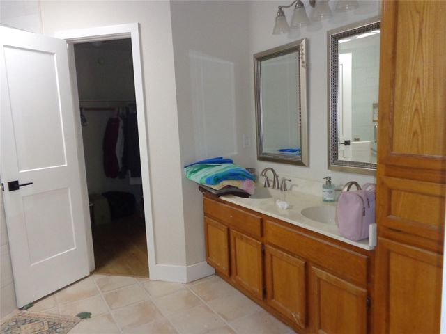 2806 Wren RD, Manchaca, TX 78652