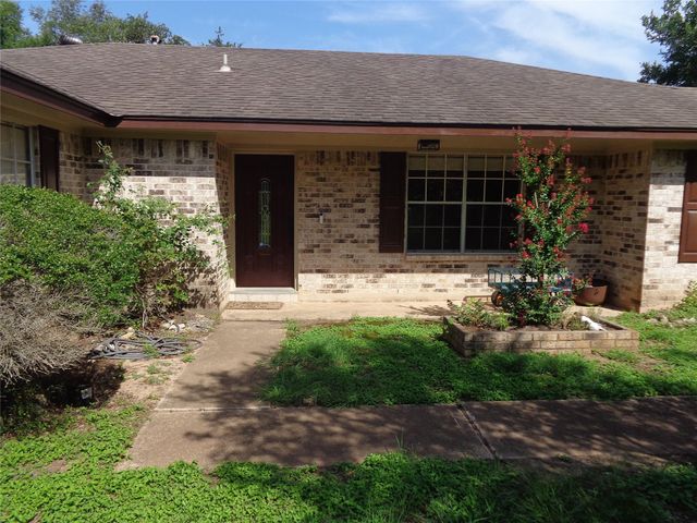 2806 Wren RD, Manchaca, TX 78652