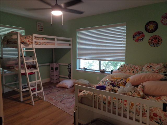 2806 Wren RD, Manchaca, TX 78652
