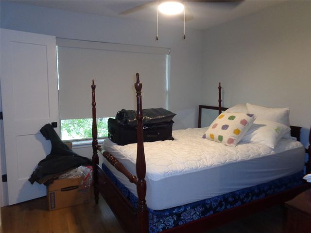 2806 Wren RD, Manchaca, TX 78652