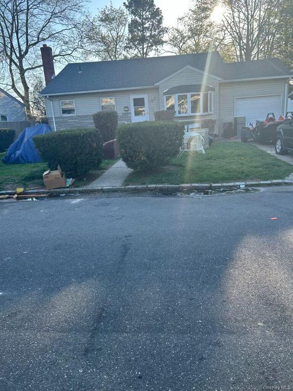 229 Sylvester Streets, Westbury, NY 11590