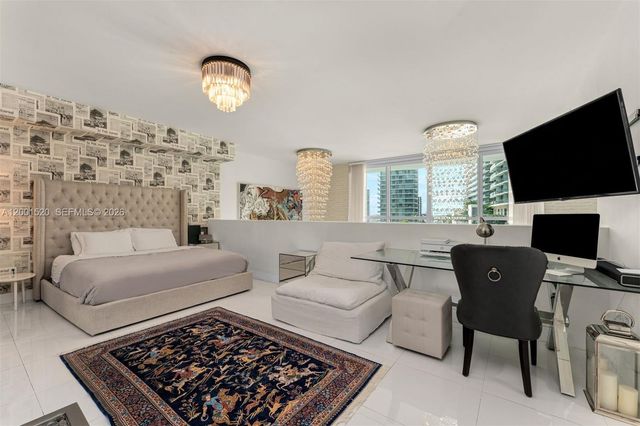 1080 Brickell Ave 905, Miami, FL 33131