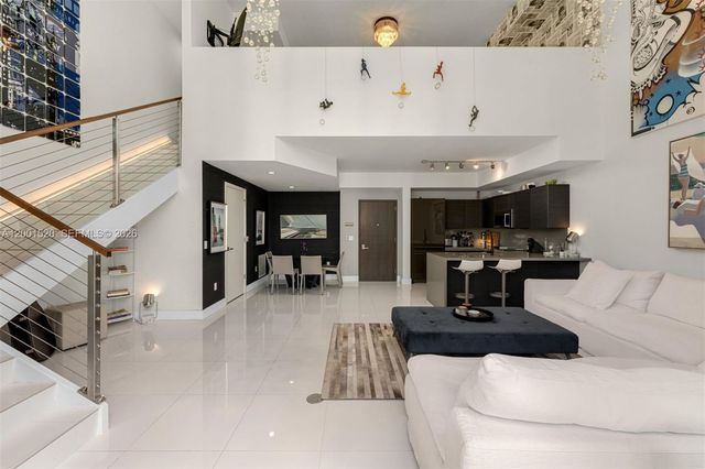 1080 Brickell Ave 905, Miami, FL 33131