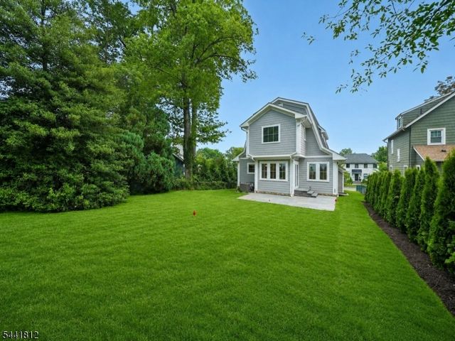 67 Myrtle Ave, Millburn Twp., NJ 07041