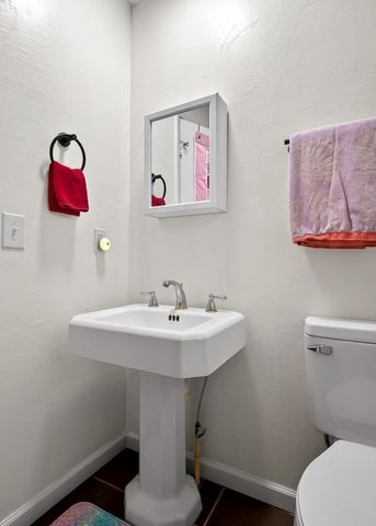 1360 Charles St, Cookeville, TN 38506