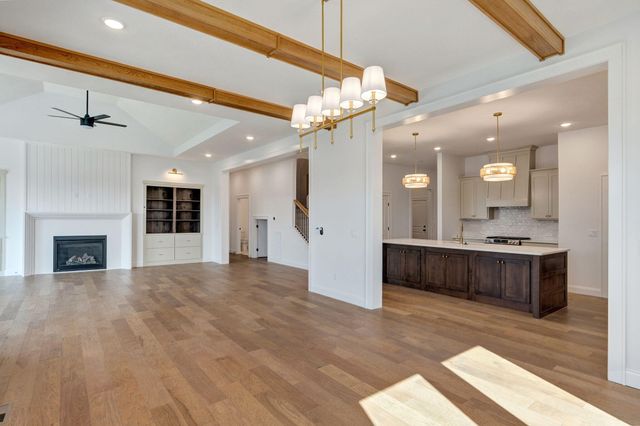 5072 E Ferdinand Court, Springfield, MO 65802