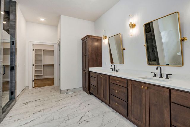 5072 E Ferdinand Court, Springfield, MO 65802