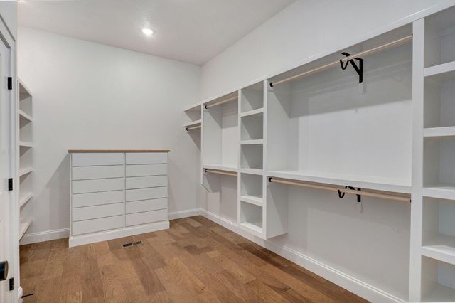 5072 E Ferdinand Court, Springfield, MO 65802