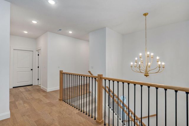 5072 E Ferdinand Court, Springfield, MO 65802