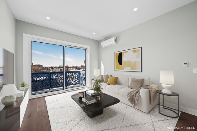 839 Madison Street 502, Oak Park, IL 60302