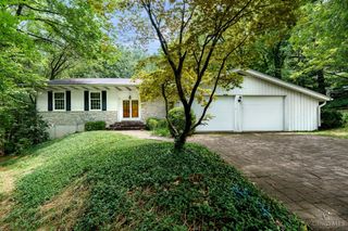 204 Brocdorf Drive, Wyoming, OH 45215