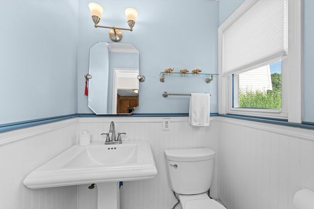 2239 Commonwealth Ave 2239, Newton, MA 02466