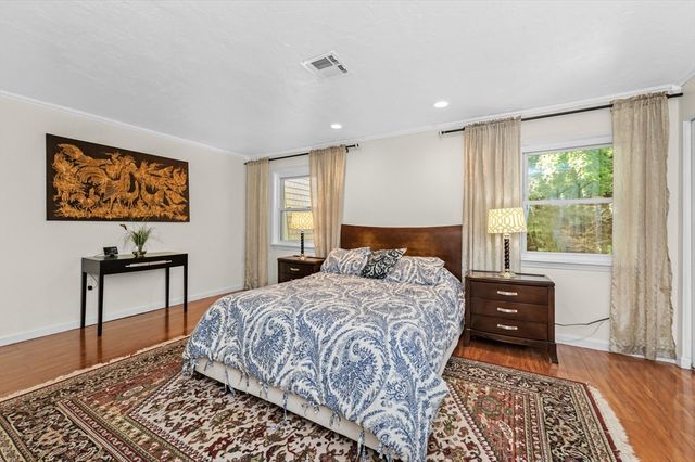 2239 Commonwealth Ave 2239, Newton, MA 02466
