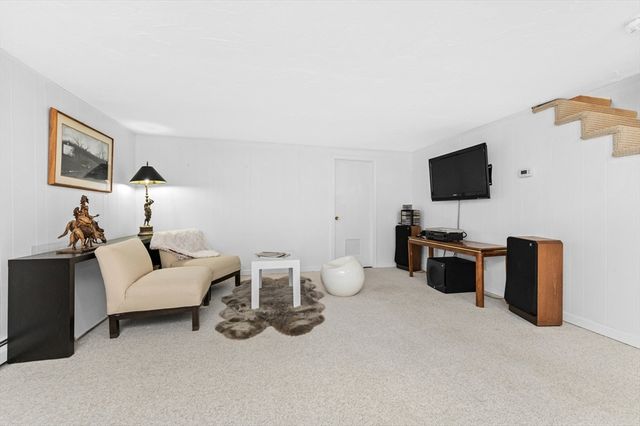 2239 Commonwealth Ave 2239, Newton, MA 02466