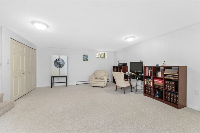2239 Commonwealth Ave 2239, Newton, MA 02466