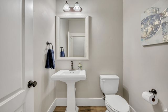 751 W HILLSIDE DR, Lehi, UT 84043