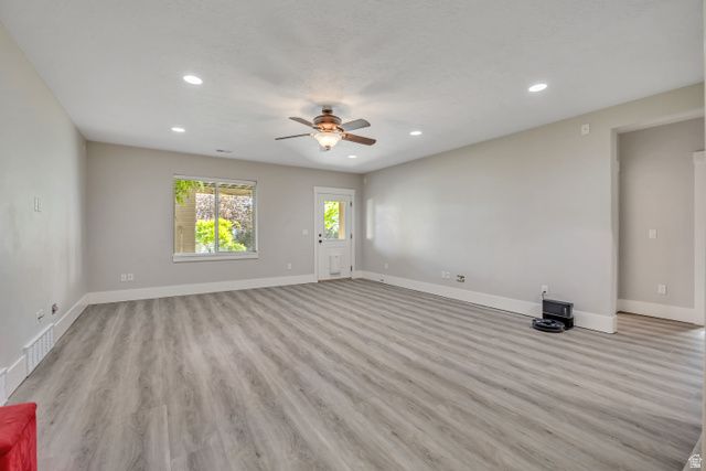751 W HILLSIDE DR, Lehi, UT 84043