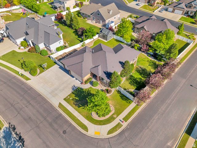 751 W HILLSIDE DR, Lehi, UT 84043