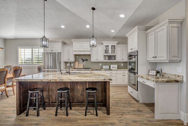 751 W HILLSIDE DR, Lehi, UT 84043