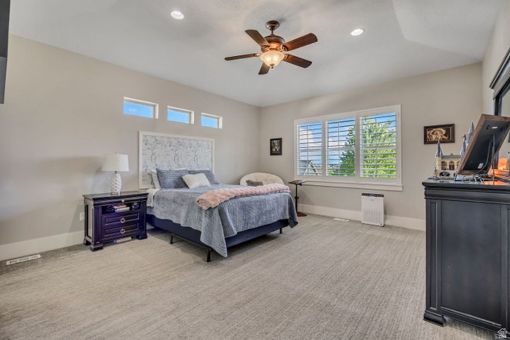 Image 18 of property listing at 751 W HILLSIDE DR, Lehi, UT 84043