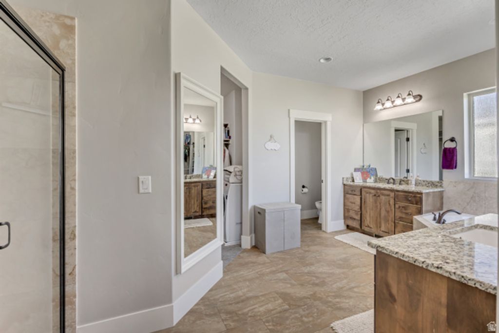 Image 20 of property listing at 751 W HILLSIDE DR, Lehi, UT 84043