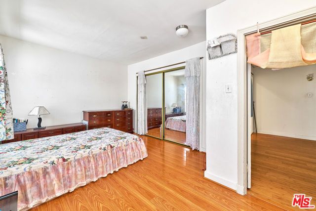 810 S Norton Avenue, Los Angeles, CA 90005