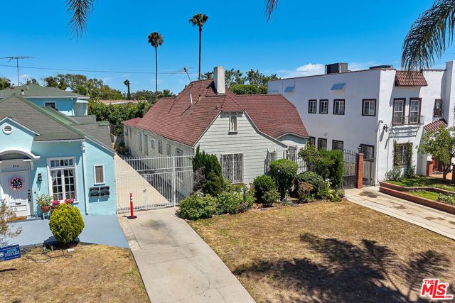 810 S Norton Avenue, Los Angeles, CA 90005