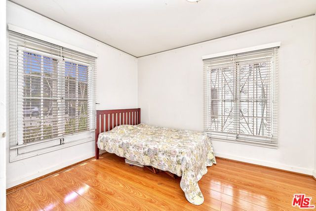810 S Norton Avenue, Los Angeles, CA 90005