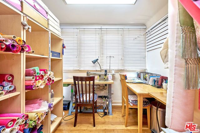 810 S Norton Avenue, Los Angeles, CA 90005