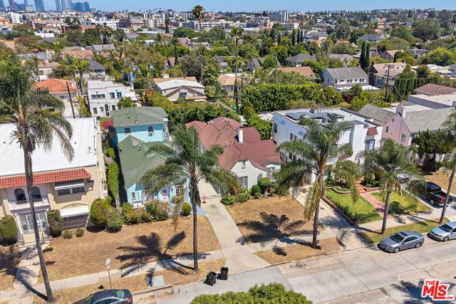 810 S Norton Avenue, Los Angeles, CA 90005