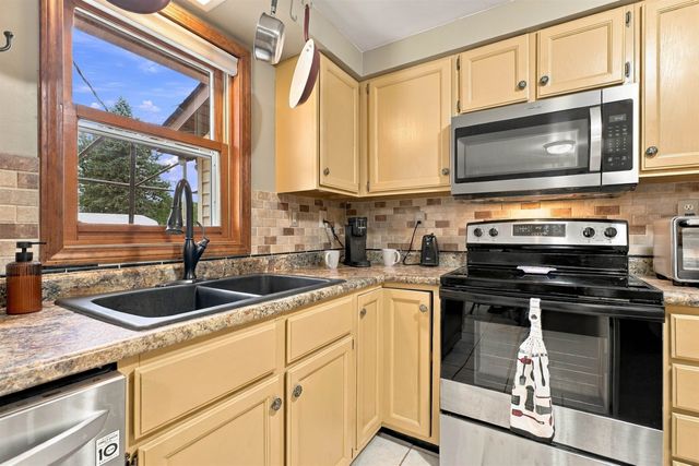 7275 Hall Road, Davisburg, MI 48350