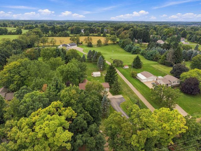 7275 Hall Road, Davisburg, MI 48350