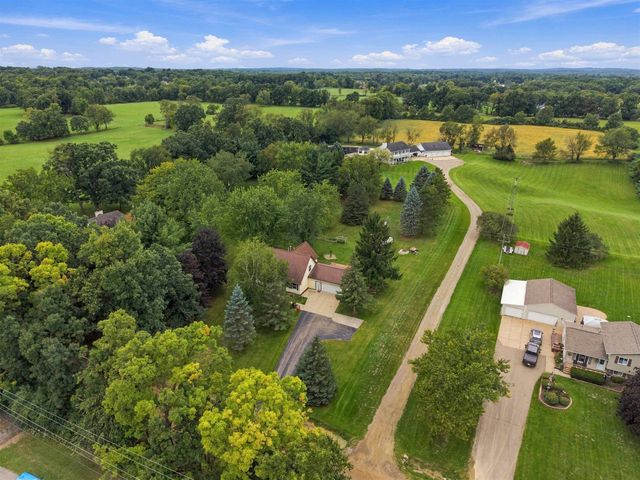 7275 Hall Road, Davisburg, MI 48350