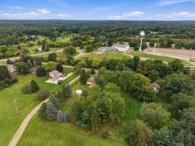 7275 Hall Road, Davisburg, MI 48350