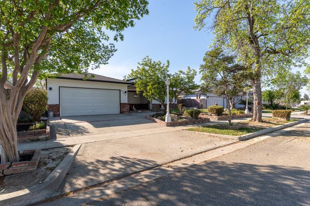 5761 N Orchard Street, Fresno, CA 93710