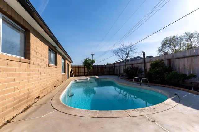 5761 N Orchard Street, Fresno, CA 93710