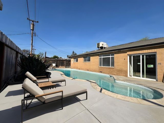 5761 N Orchard Street, Fresno, CA 93710