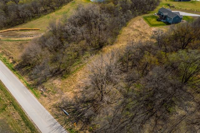 9755 NE Santiago Drive, Bondurant, IA 50035