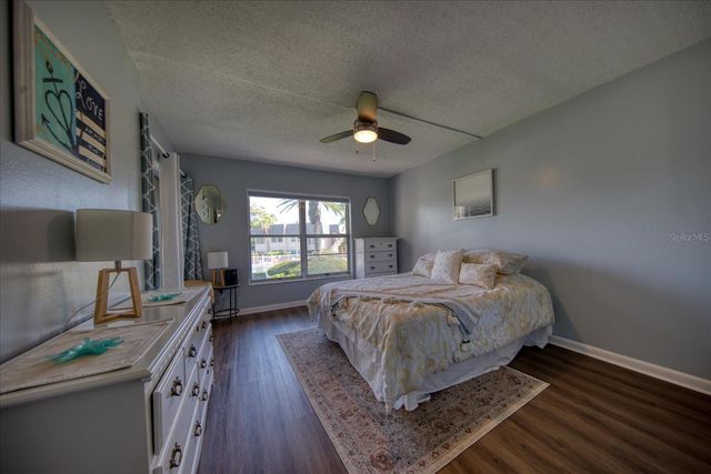 712 CORDOVA GREENS 712, Seminole, FL 33777