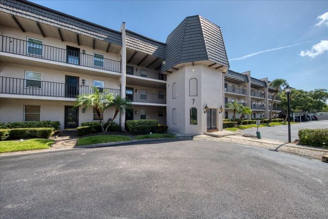 712 CORDOVA GREENS 712, Seminole, FL 33777
