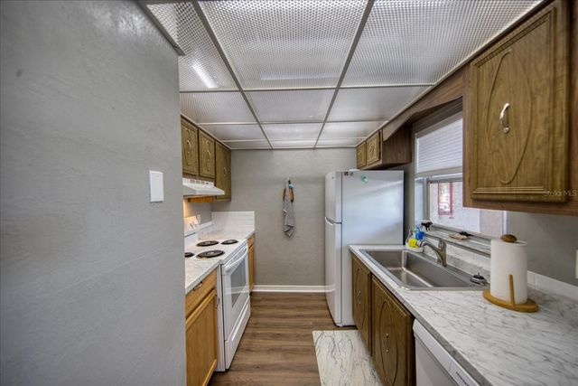712 CORDOVA GREENS 712, Seminole, FL 33777