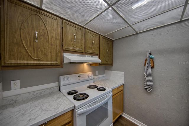 712 CORDOVA GREENS 712, Seminole, FL 33777