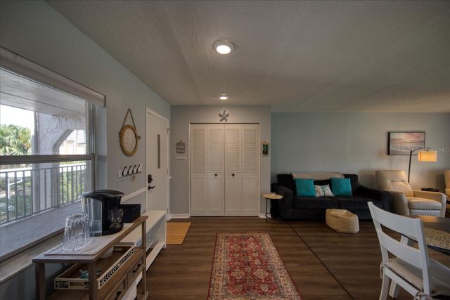 712 CORDOVA GREENS 712, Seminole, FL 33777