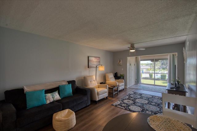 712 CORDOVA GREENS 712, Seminole, FL 33777