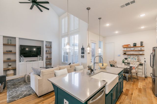 2425 Longspur Drive, Fort Worth, TX 76008