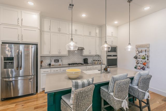 2425 Longspur Drive, Fort Worth, TX 76008