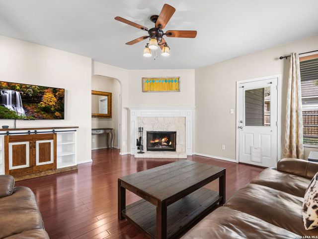 7407 Paraiso Pt, Boerne, TX 78015